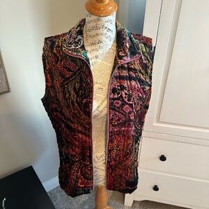 Chicos velvety zip Vest . Multi colored. Size 2